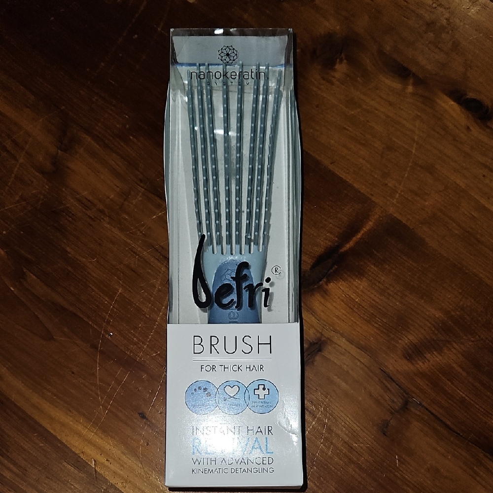 NIB Befri Hair Brush for Thick Hair